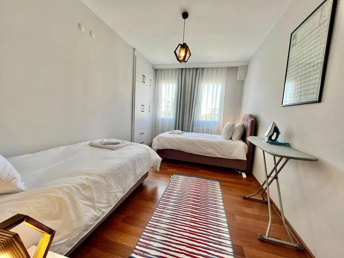 Apartment With Balcony In Seferihisar Esmirna